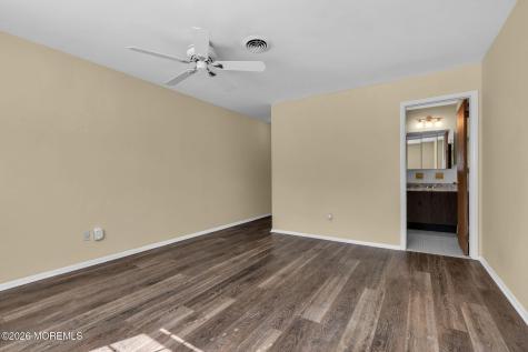 31 Millbrook Court Toms River NJ 08757
