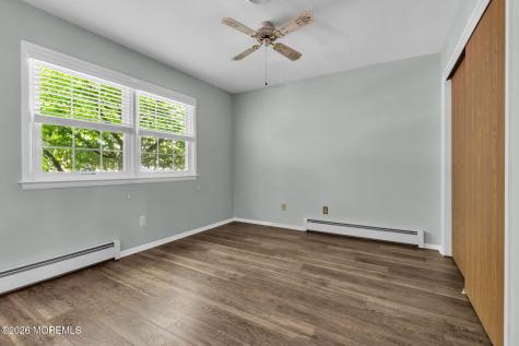 31 Millbrook Court Toms River NJ 08757