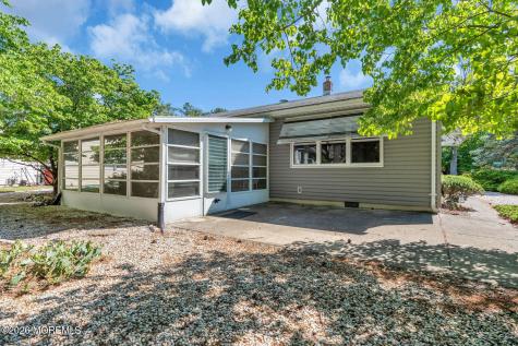 31 Millbrook Court Toms River NJ 08757