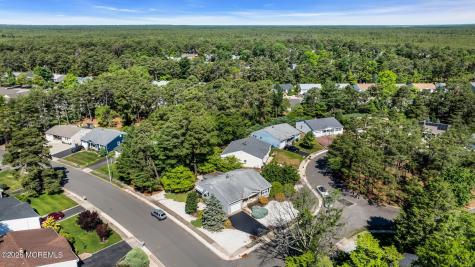 31 Millbrook Court Toms River NJ 08757