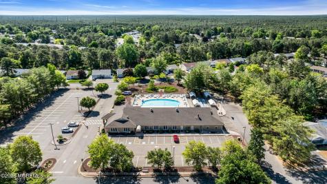 31 Millbrook Court Toms River NJ 08757
