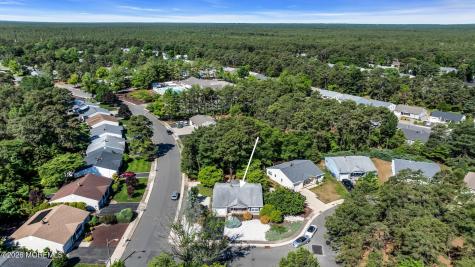 31 Millbrook Court Toms River NJ 08757