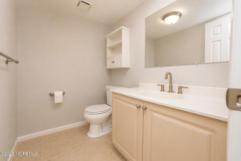 44 Alameda Court Eatontown NJ 07724