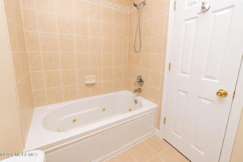 44 Alameda Court Eatontown NJ 07724