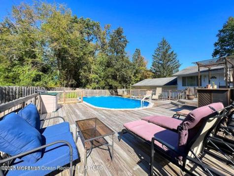 624 Fort Plains Road Howell NJ 07731