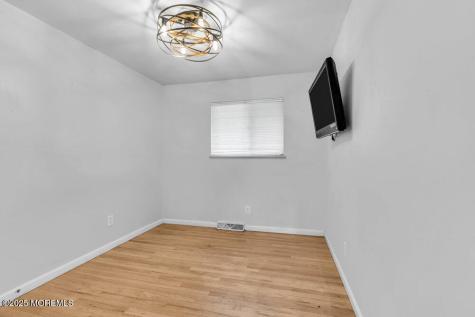 624 Fort Plains Road Howell NJ 07731