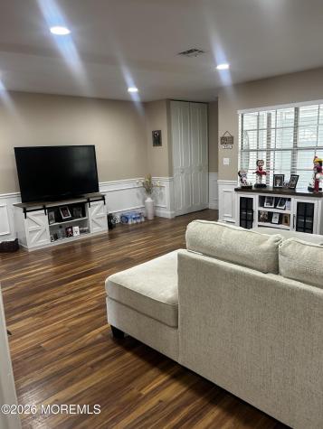 35 Cambridge Court Lakewood NJ 08701