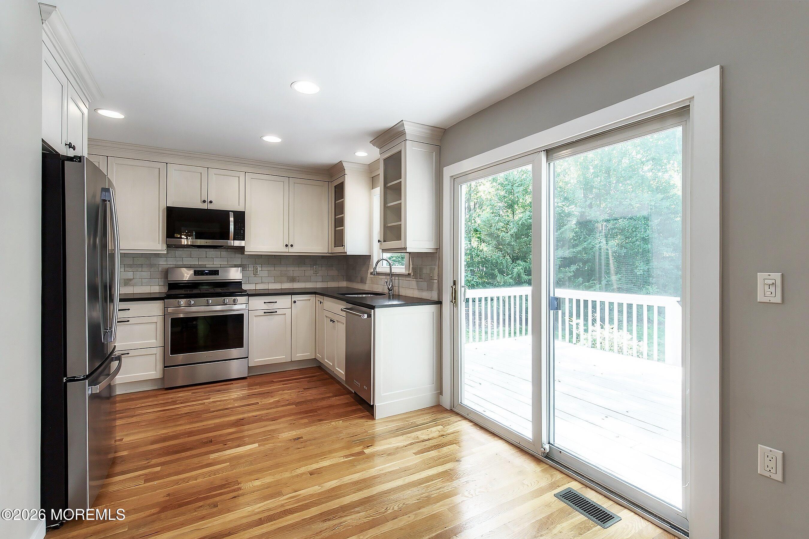 12 Champlain Court Manahawkin NJ 08050
