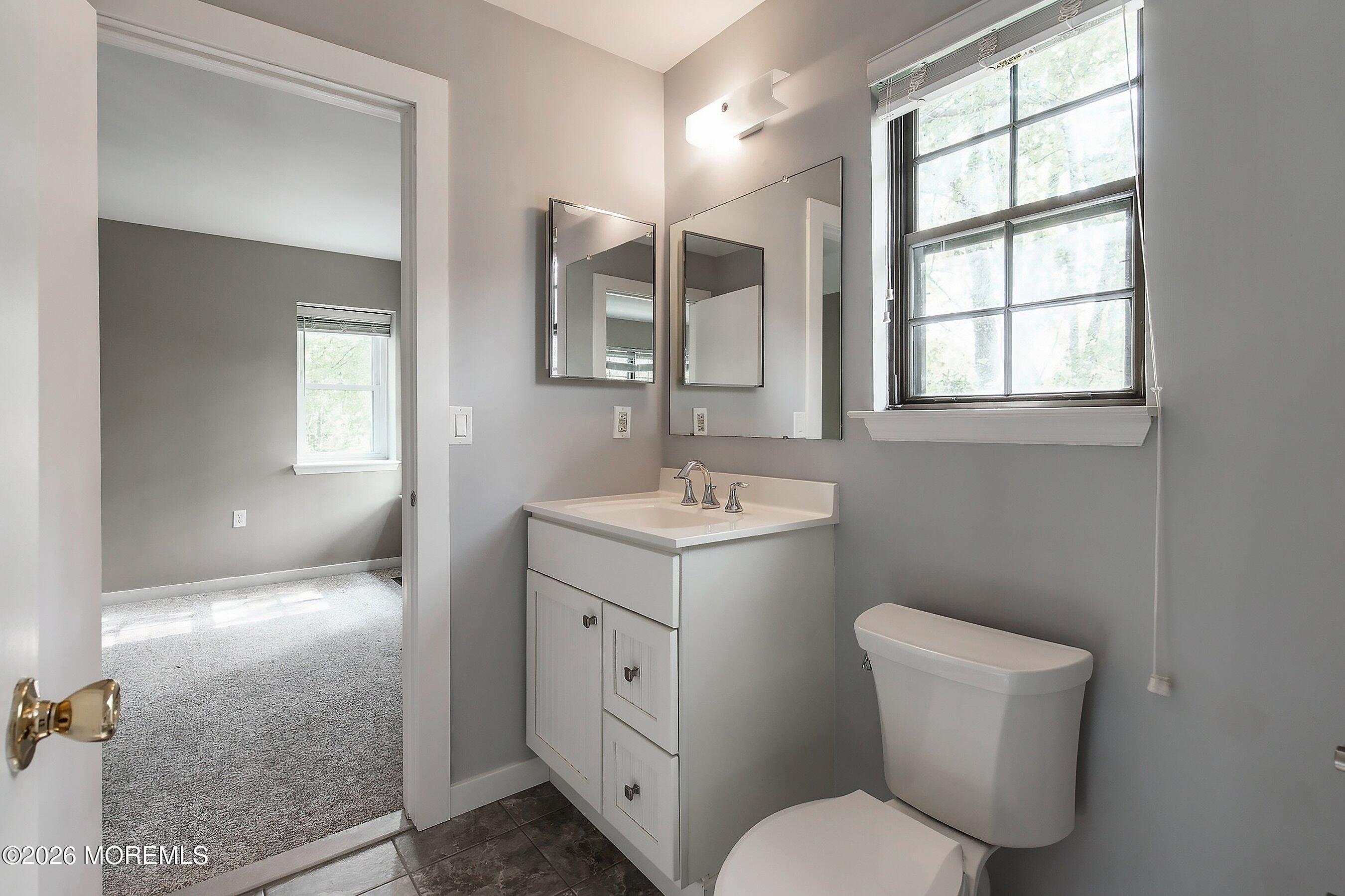 12 Champlain Court Manahawkin NJ 08050