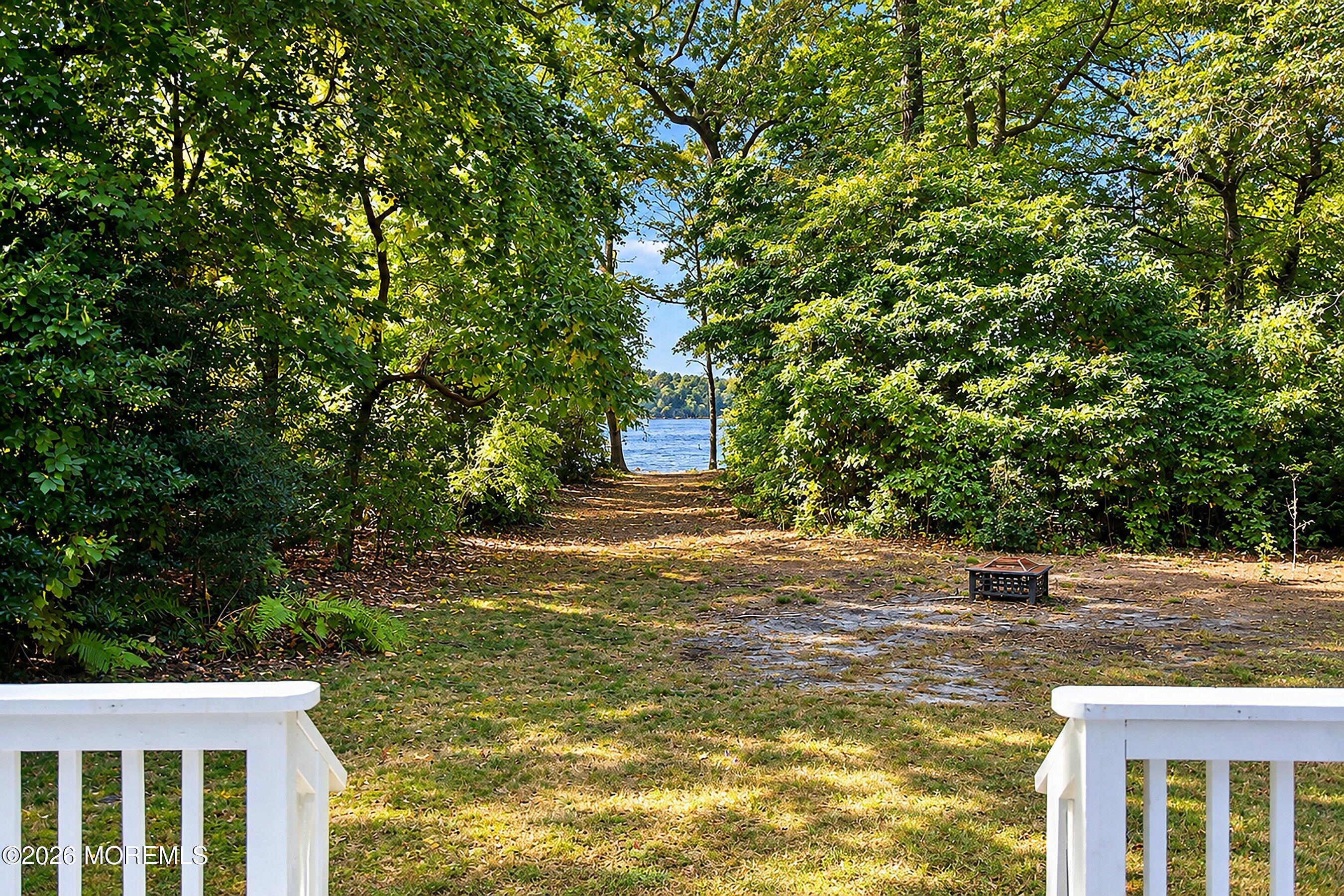 12 Champlain Court Manahawkin NJ 08050