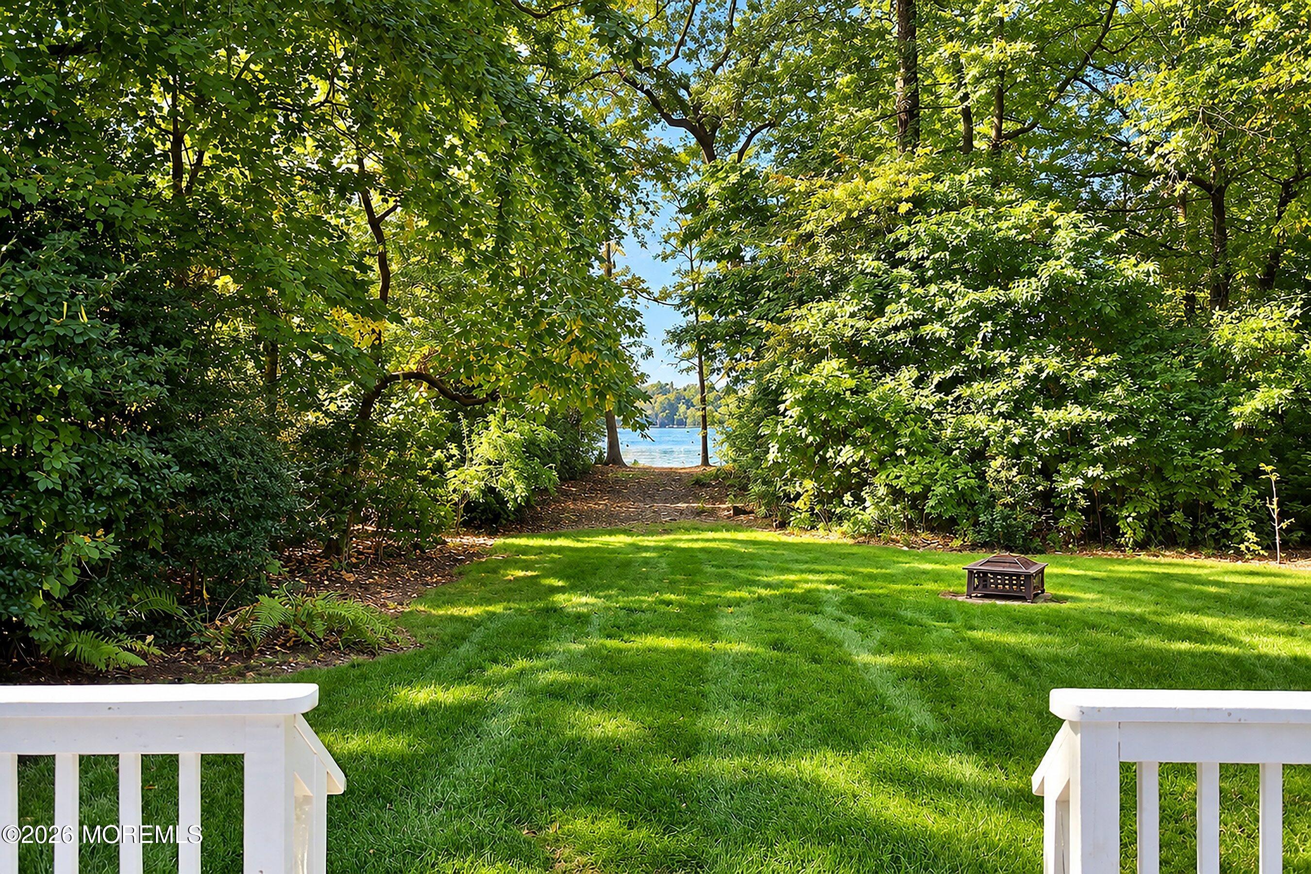 12 Champlain Court Manahawkin NJ 08050
