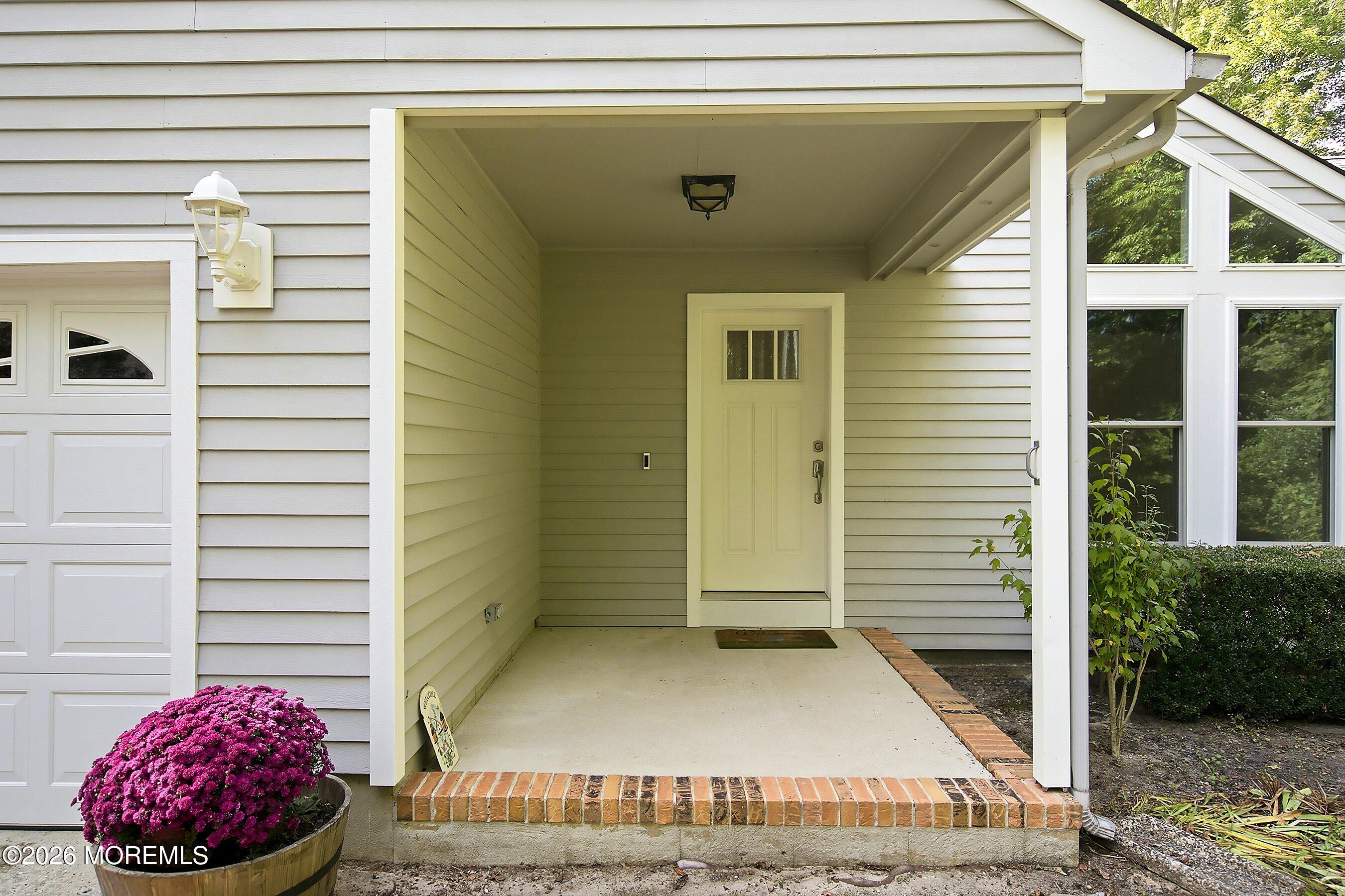 12 Champlain Court Manahawkin NJ 08050