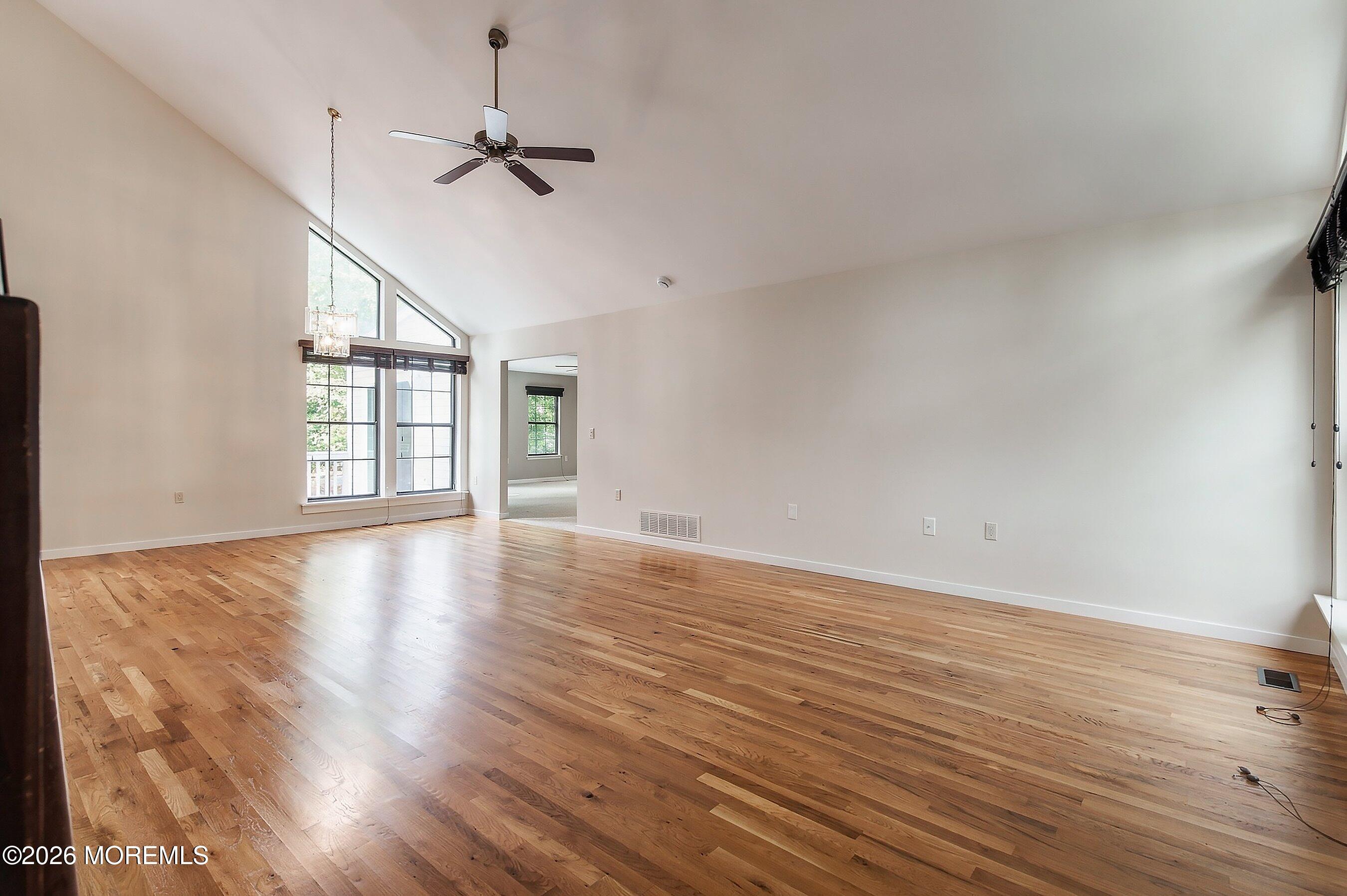 12 Champlain Court Manahawkin NJ 08050