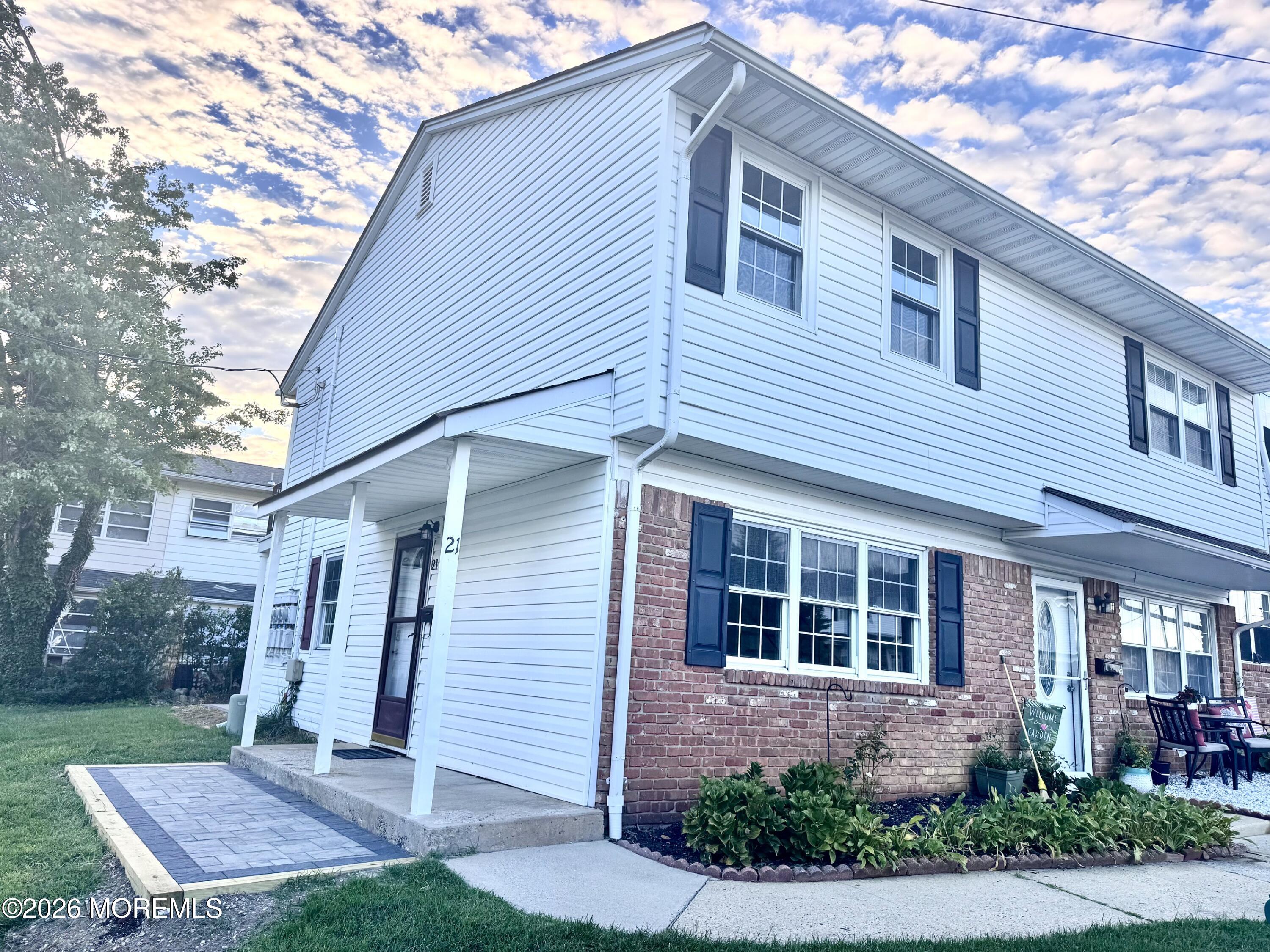 21 Iowa Court Matawan NJ 07747