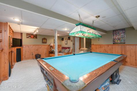 86 Robinson Place Shrewsbury Boro NJ 07702