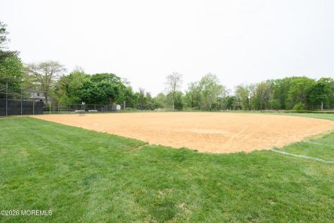 86 Robinson Place Shrewsbury Boro NJ 07702