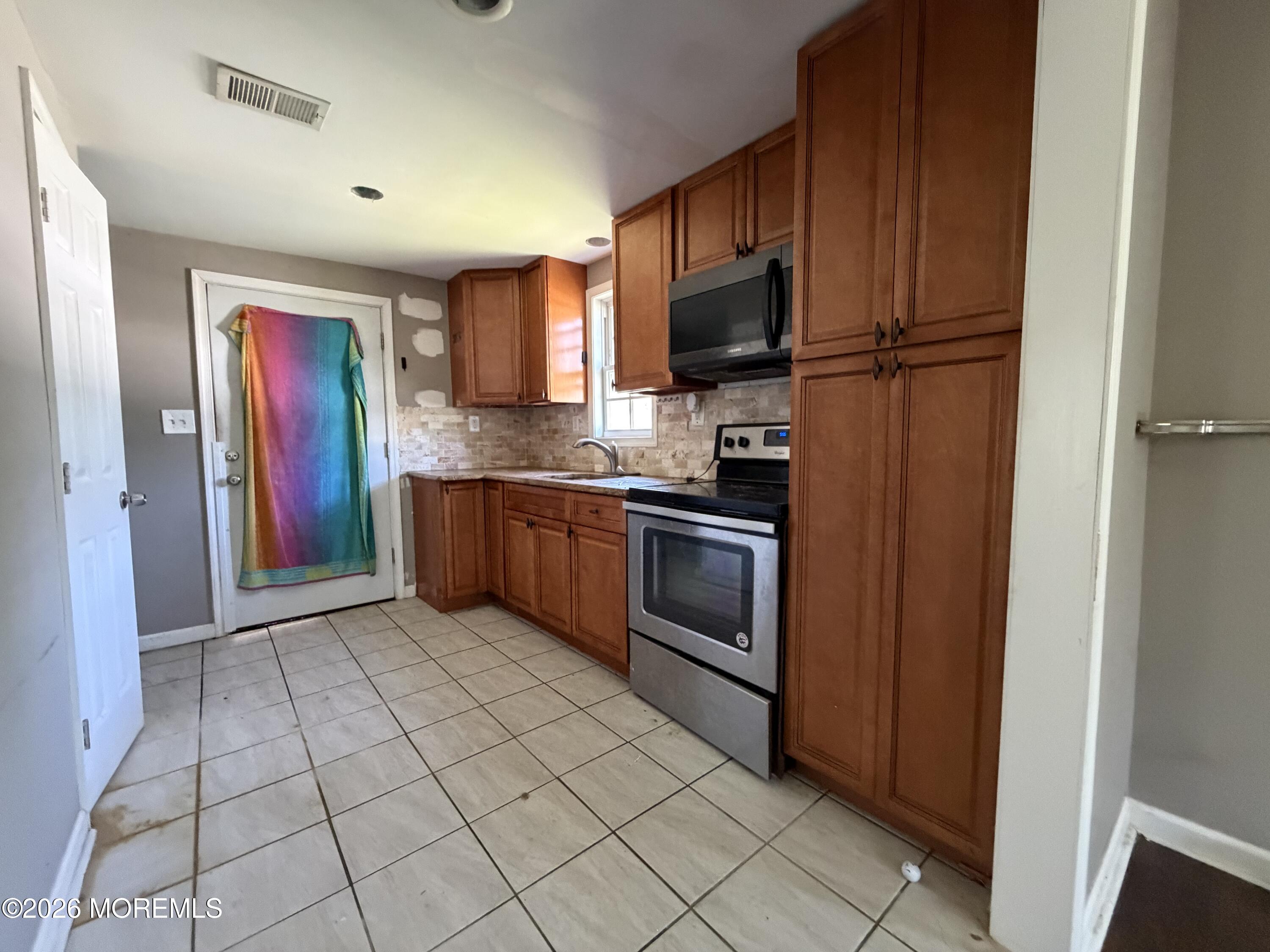 11 Forest Place Keansburg NJ 07734