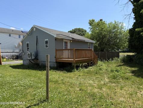 11 Forest Place Keansburg NJ 07734