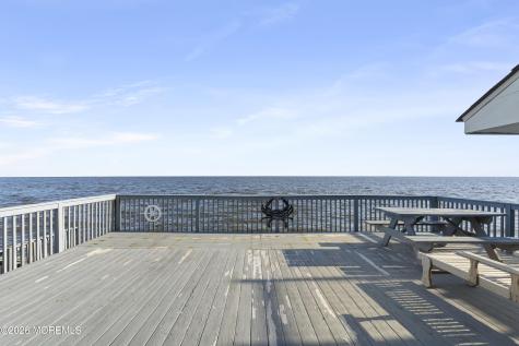246 Cove Road Downe NJ 08345