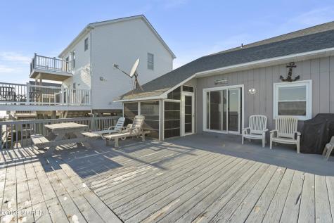 246 Cove Road Downe NJ 08345