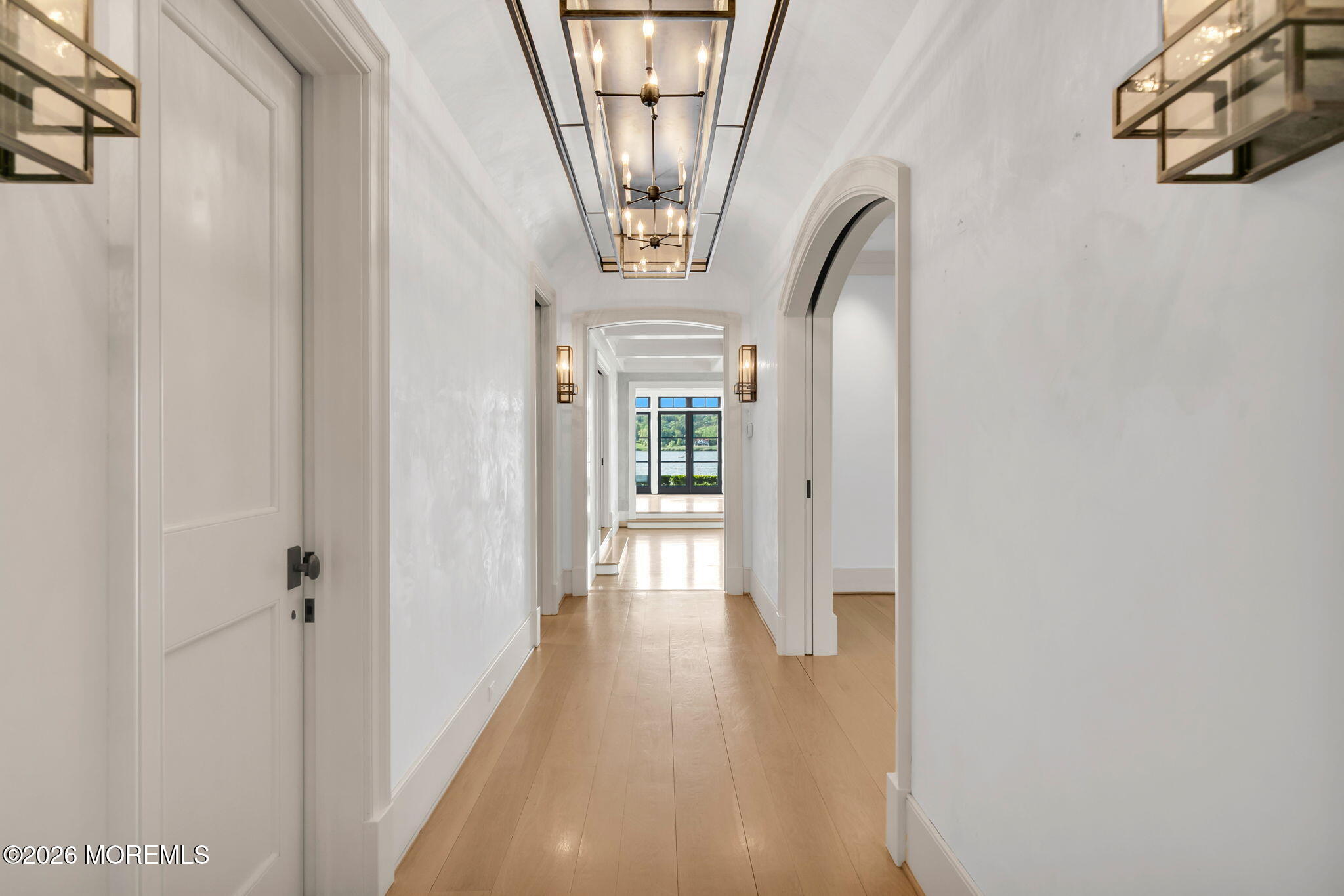 100/98 W River Road Rumson NJ 07760