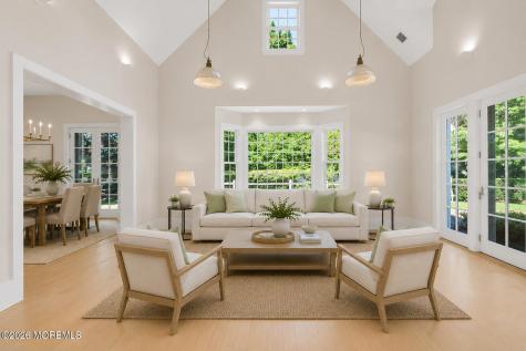 100/98 W River Road Rumson NJ 07760