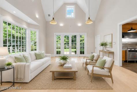 100/98 W River Road Rumson NJ 07760