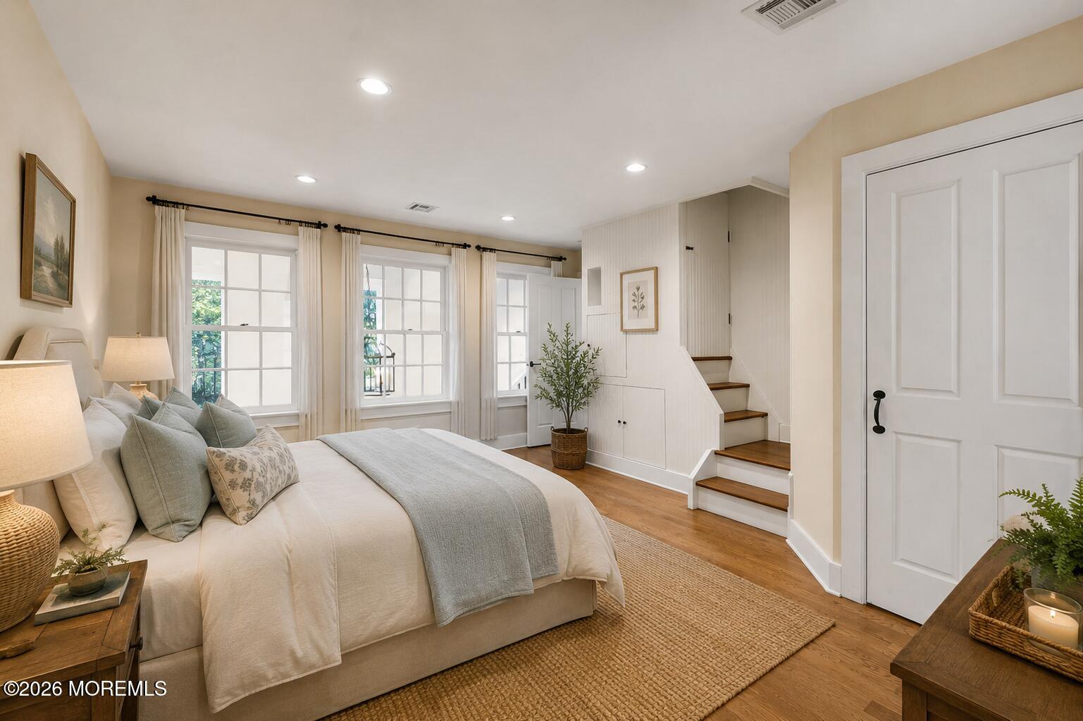 100/98 W River Road Rumson NJ 07760