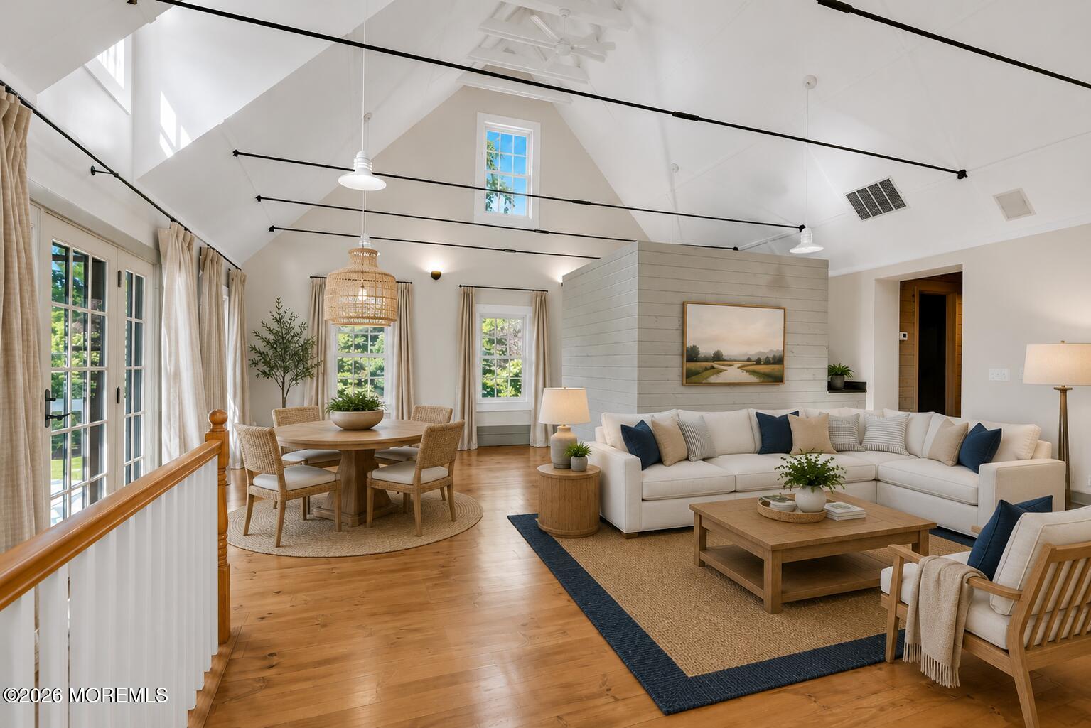 100/98 W River Road Rumson NJ 07760