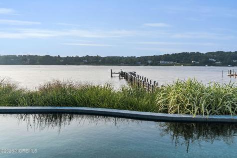 100/98 W River Road Rumson NJ 07760