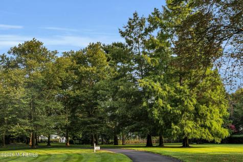 100/98 W River Road Rumson NJ 07760
