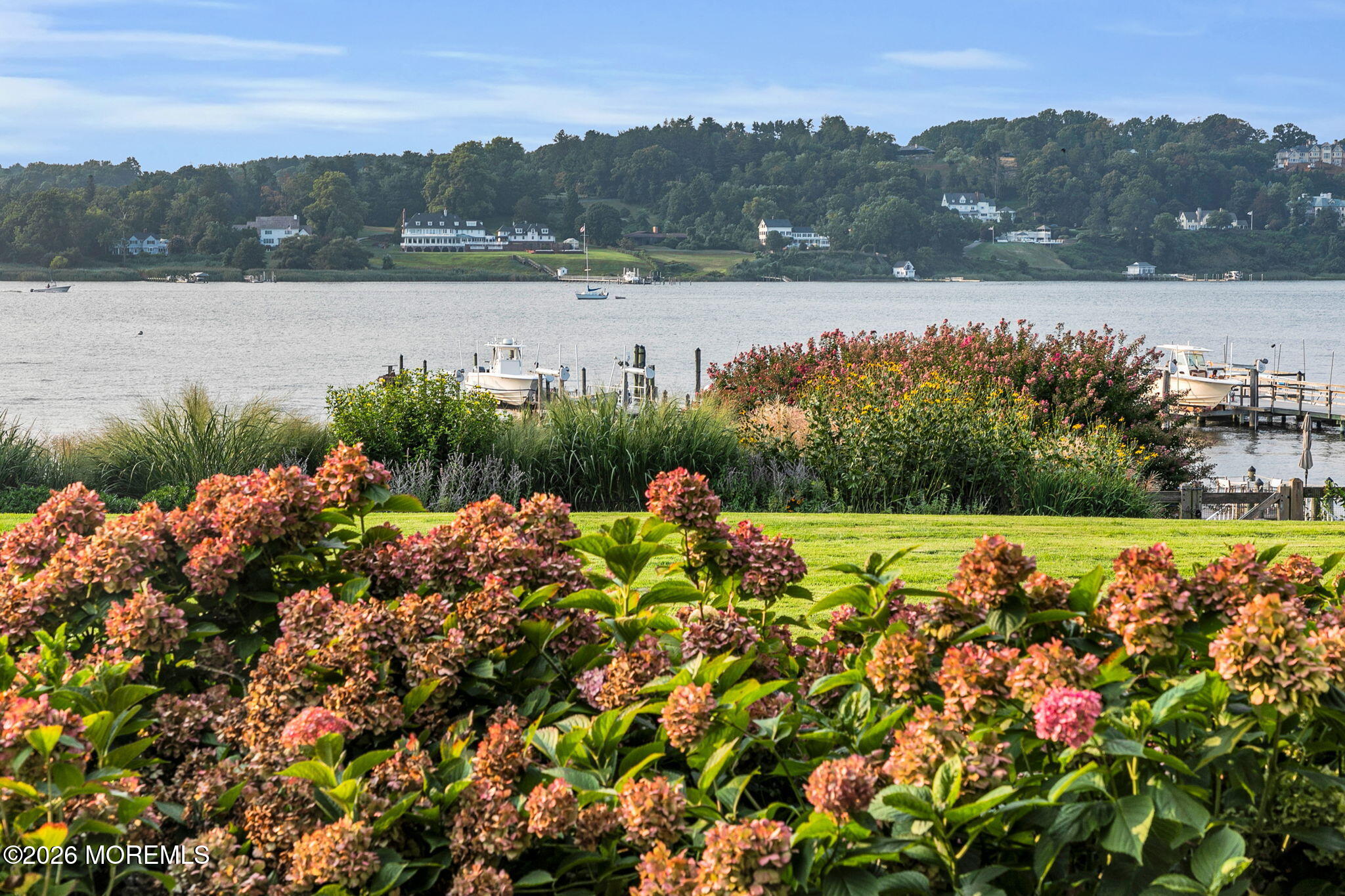 100/98 W River Road Rumson NJ 07760