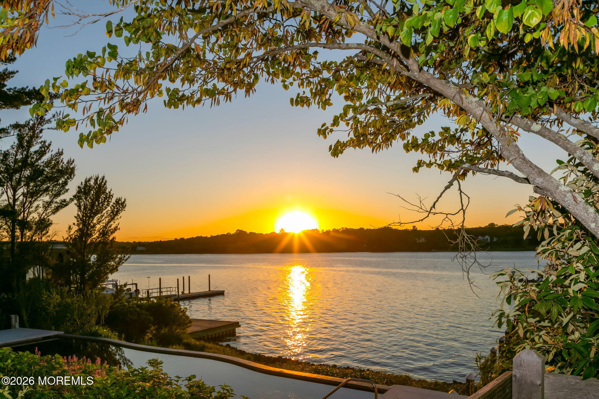 100/98 W River Road Rumson NJ 07760