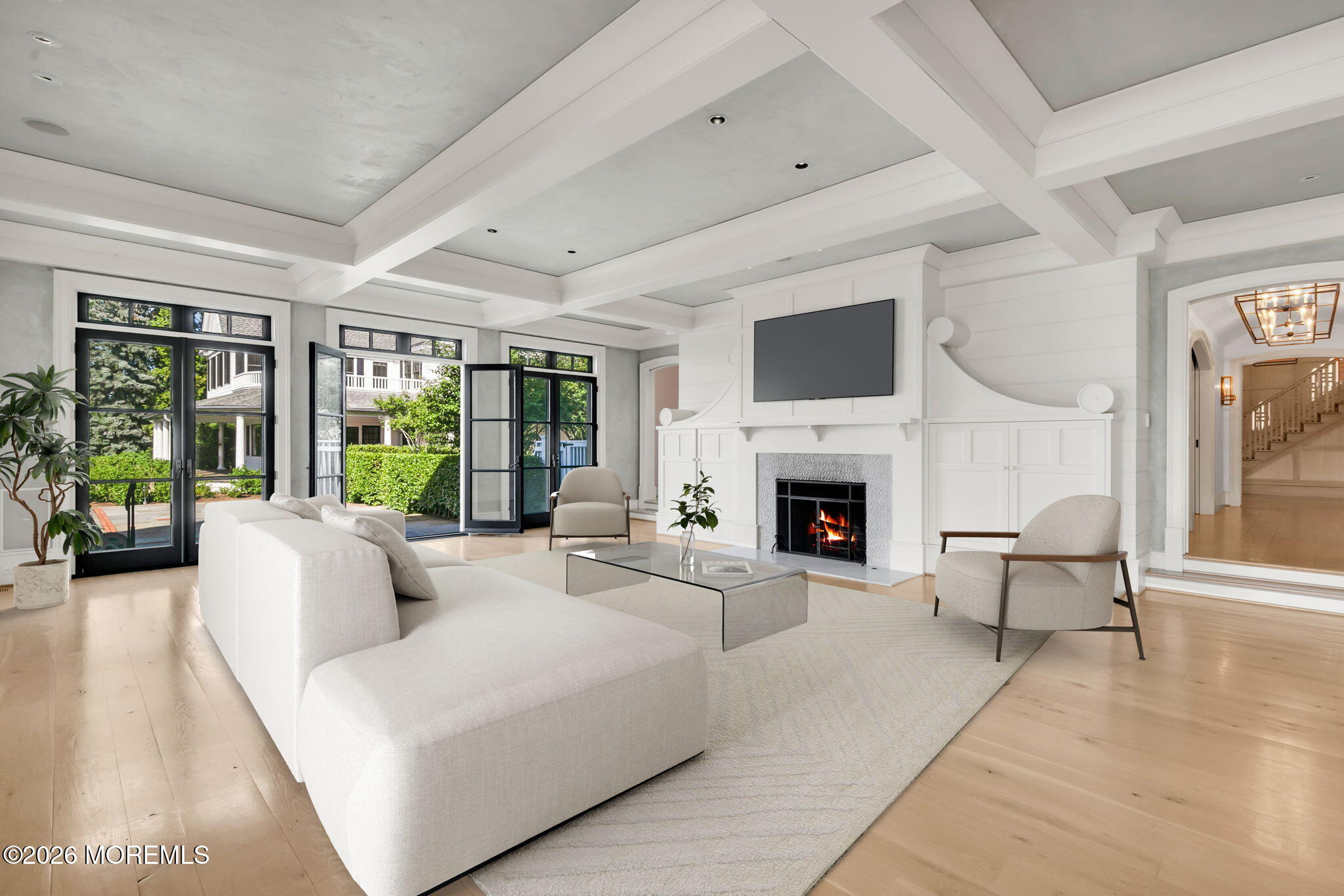 100/98 W River Road Rumson NJ 07760