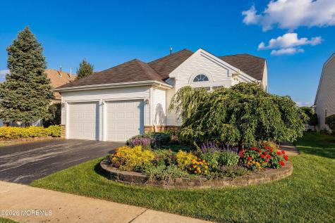 10 Arcadia Drive Manchester NJ 08759
