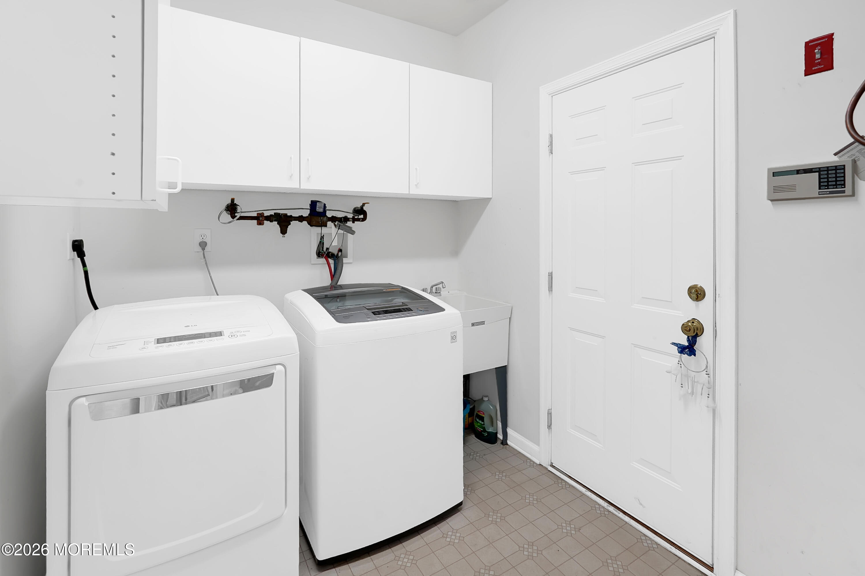 64 Vineyard Court Monroe NJ 08831