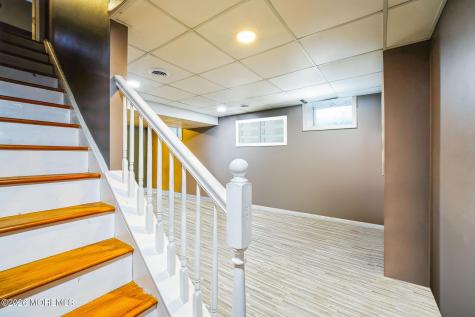 27 Lena Court Berkeley NJ 08721