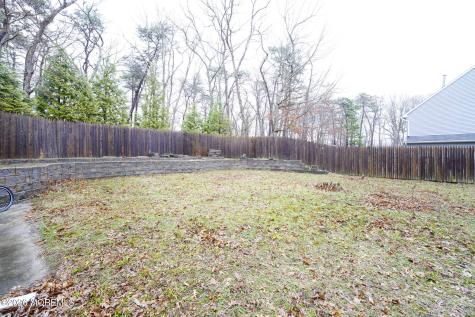 27 Lena Court Berkeley NJ 08721