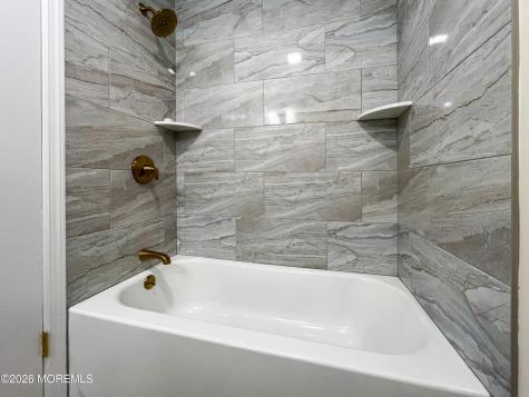 16 Catskill Court Toms River NJ 08753