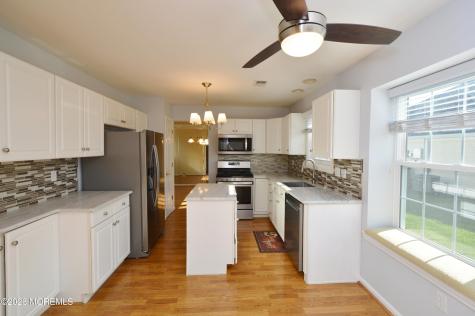 2753 Rockport Lane Toms River NJ 08755