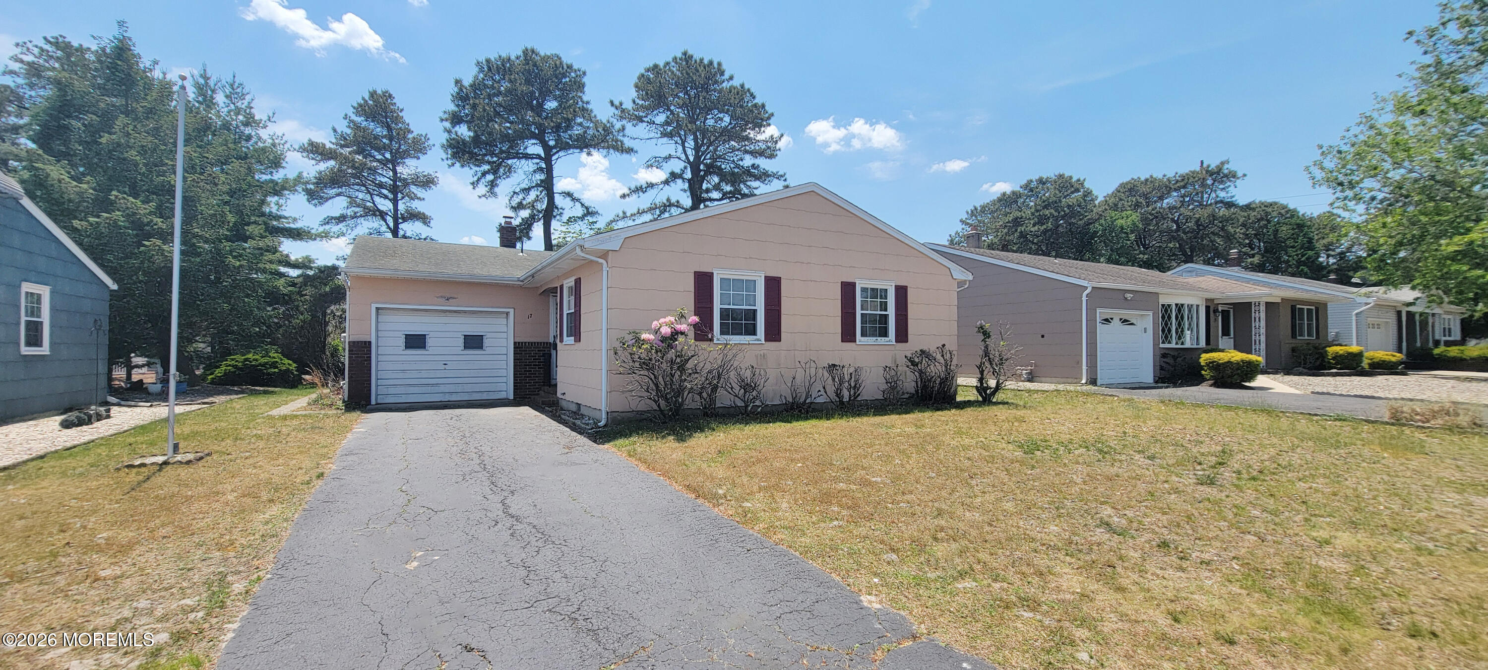 17 Bennington Drive Toms River NJ 08757