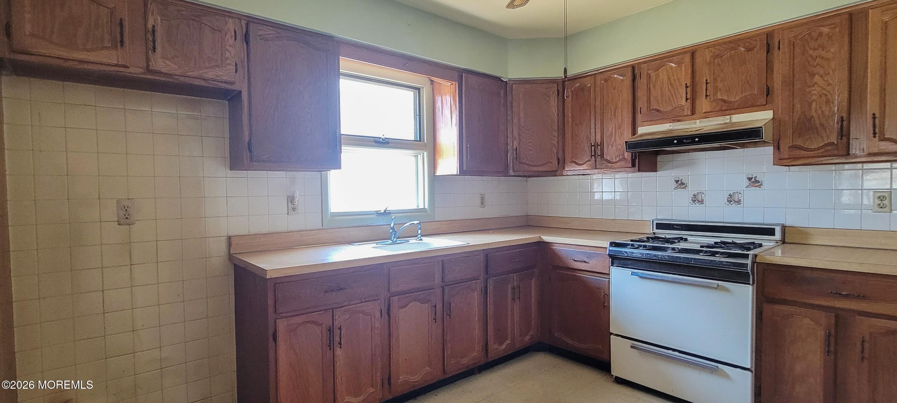 17 Bennington Drive Toms River NJ 08757