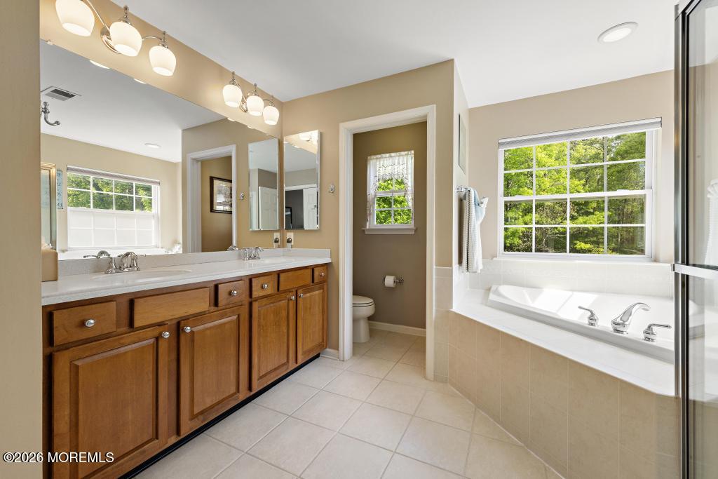 125 Kensington Drive Galloway NJ 08205
