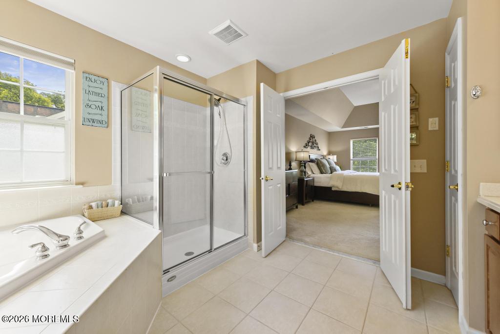 125 Kensington Drive Galloway NJ 08205