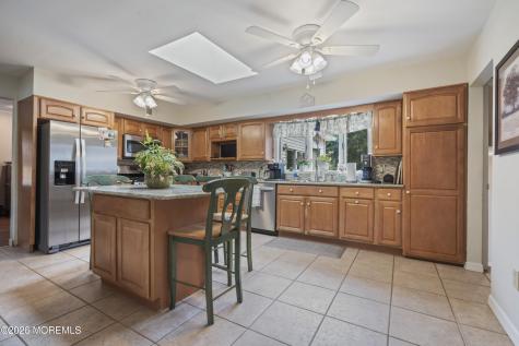282 Parkview Terrace Lincroft NJ 07738