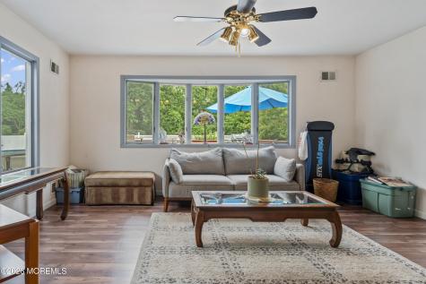 282 Parkview Terrace Lincroft NJ 07738