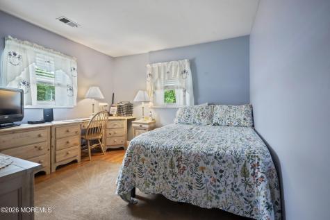 282 Parkview Terrace Lincroft NJ 07738