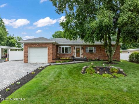 282 Parkview Terrace Lincroft NJ 07738