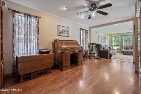 282 Parkview Terrace Lincroft NJ 07738