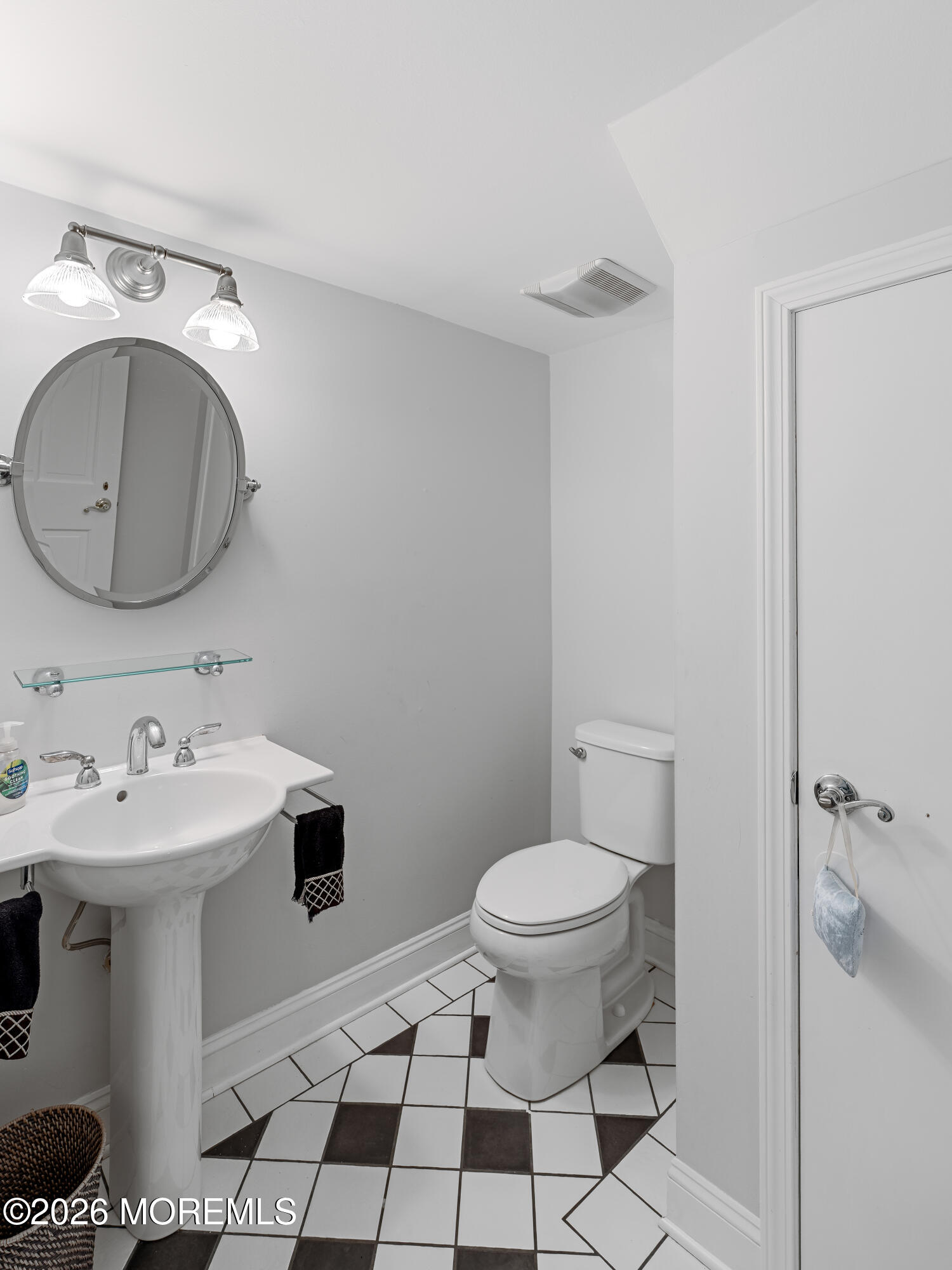 52 Shrewsbury Drive Rumson NJ 07760